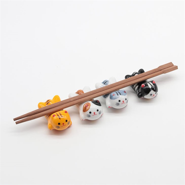 Estick Japanese Retro Home Decoration Custom Logo Cute Shaped Stand Rack Ceramic Chopsticks Holder Panda Chopstick Rest