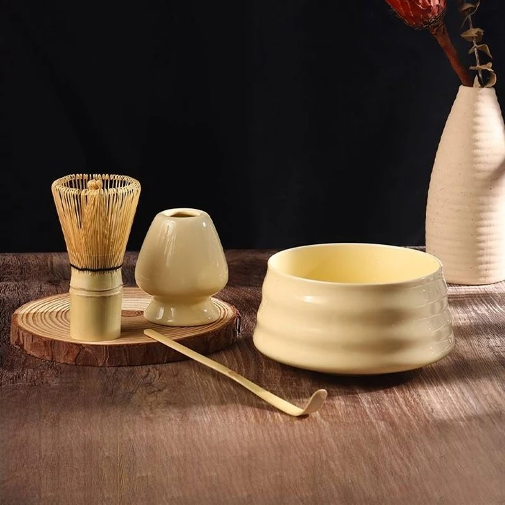 ESTICK Chasen Ceramic Bowl